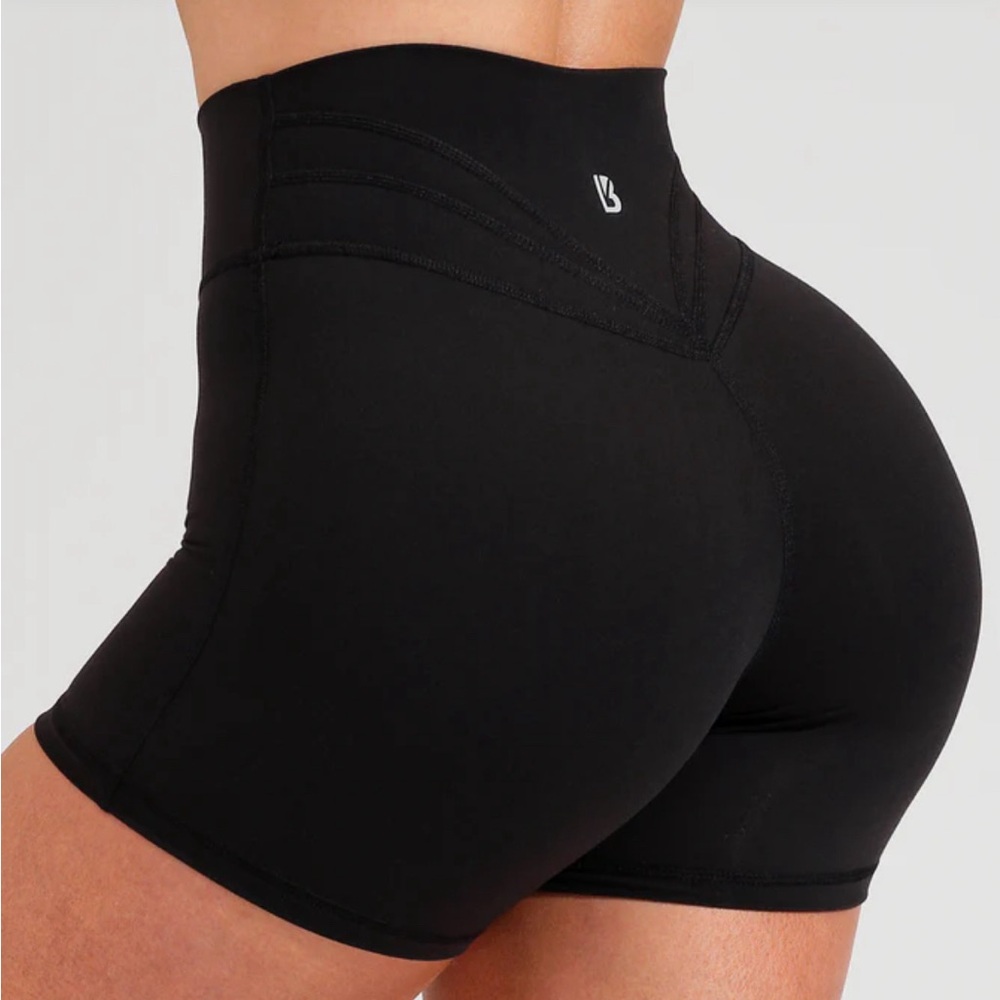 Buff bunny legacy shorts